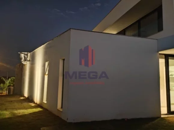 Imagem Mega vende uma magnifica casa duplex no condomínio de luxo Riviera Park