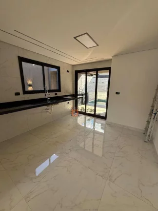 Imagem Sobrado com 4 suítes à venda, 204 m² por R$ 1.690.000 - Boqueirão - Praia Grande/SP