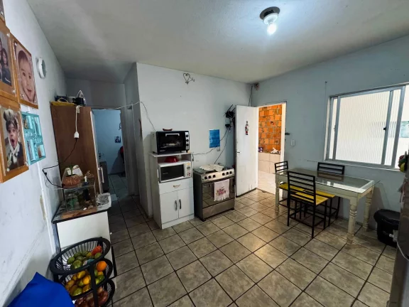 Imagem Casa comercial - Residencial com 3 suítes no bairro Municípios em Balneário Camboriú