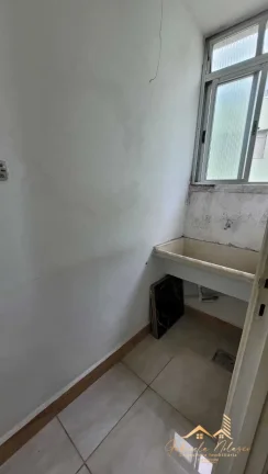 Imagem Apartamento de um dormitório prédio frente Mar