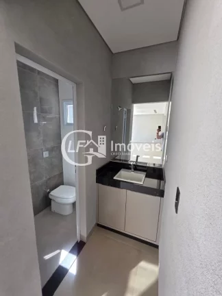 Imagem Casa à venda na Vila Vilas Boas: 3 suítes, 2 salas, 5 banheiros, vagas de garagem, 250m². Confira já!