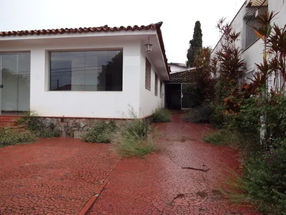 Imagem Casa ampla com vocação comercial no Centro , excelente para clínicas e escritórios , banheiros m...