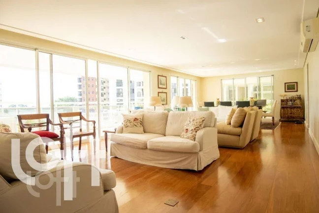 Imagem Apartamento Alto da Lapa - 366M², 4 Dorms, 4 Suítes, 5 Vagas, Varanda.