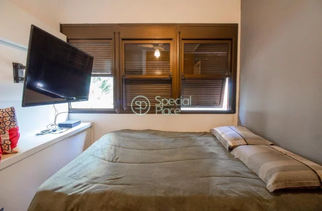 Imagem Oportunidade para reforma em Moema Pássaros Apartamento para reforma com ótima planta, sala bem am...