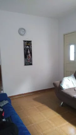 Imagem Casa Terrea com quintal 99 metros 2 Dormitorios e 2 Vagas de Garagens