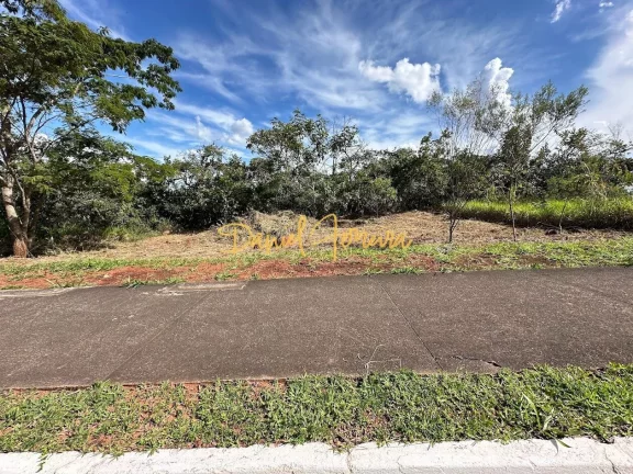 Imagem Lote com 1.000 m² Com fundo e vista livre para reserva - Condomínio Santa Monica - Jardim Botânico - DF