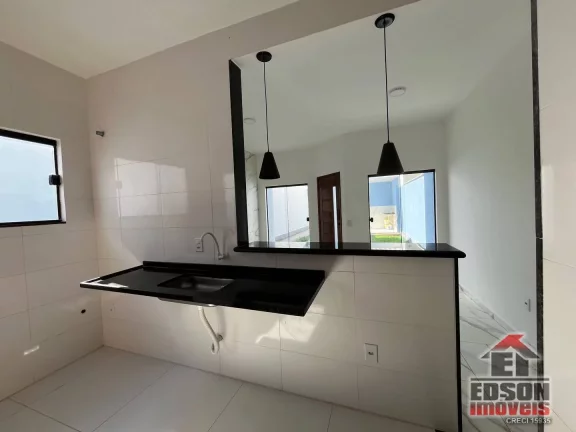 Imagem Casa 2 Quartos, sendo 1 Suíte, Piscina, em Itaipuaçu
