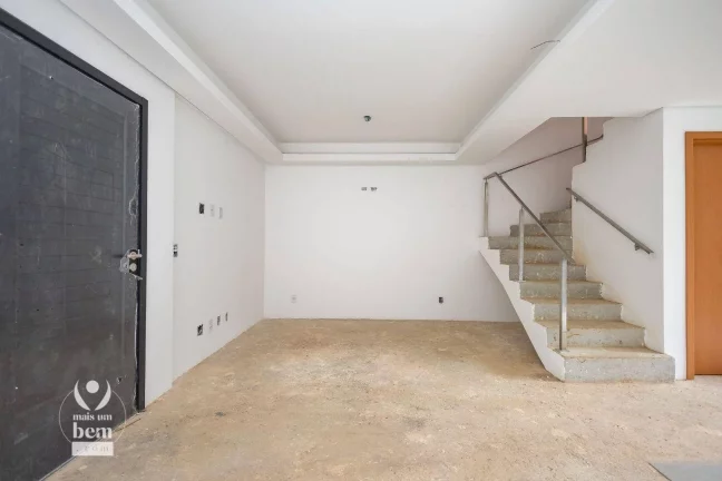 Imagem Sobrado com terraço, 3 quartos sendo 1 suíte, 2 vagas de garagem à venda por R$ 1.014.425,73 - Santa Cândida - Curitiba/PR