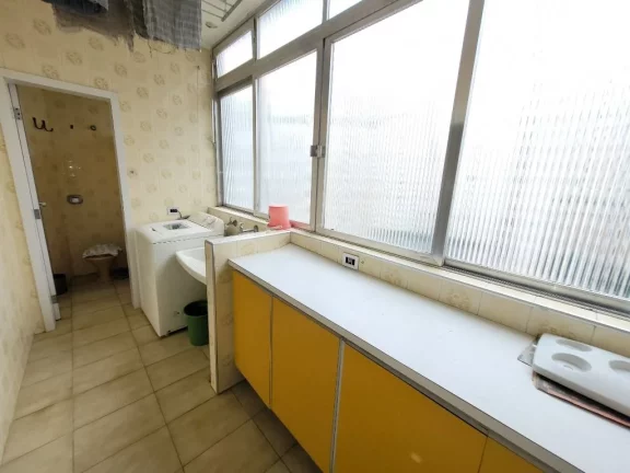 Imagem Apartamento com 3 dormitórios à venda, 100 m² por R$ 440.000,00 - Pitangueiras - Guarujá/SP