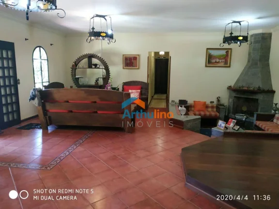 Imagem Magnífica chácara de 2800 m² - 7 dorm - 08 vagas - venda por R$ 1.000.000 e pacote locação por R$ 6.650/mês - Condominio Restinga Verde- São Roque/SP