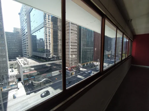 Imagem Apartamento 240M², 4Q, 1 Suíte, 3 Salas, 2 Cozinhas, 2 Banheiros, 1 Vaga, Churrasqueira, Academia, Salão de Festas, Sauna, Bicicletário.