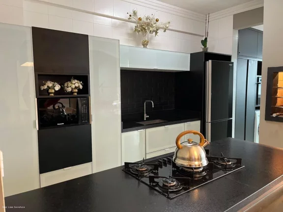 Imagem Aluguel por Diária para Temporada em Itapema, meia praia, 4 dormitórios, 2 suítes, 3 banheiros, 2 vagas
