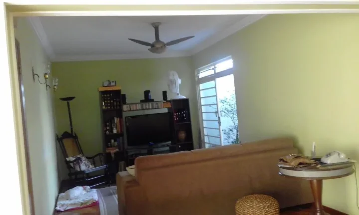Imagem Casa à venda em Piracicaba. 03 dormitórios com armários embutidos sendo 01 suíte com banheira de...