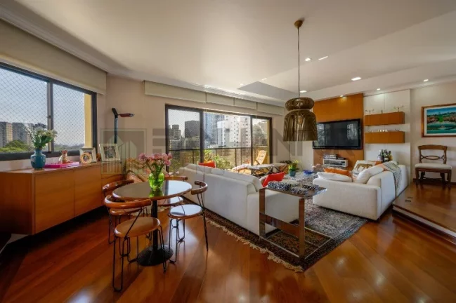 Imagem Cobertura Duplex de tirar o fôlego com vista 360º para os Jardins, oferecendo uma combinação perfeita de privacidade, conforto e sofisticação. No pis