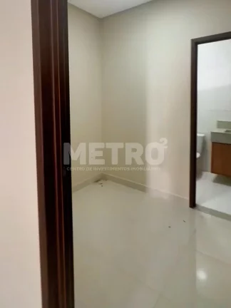 Imagem Casa à venda no Colinas do Rio com 3 quartos, sendo 1 suíte, PETROLINA - PE