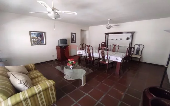 Imagem Apartamento de 3 quartos à 300 metros da Praia - Algodoal - Cabo Frio - RJ
