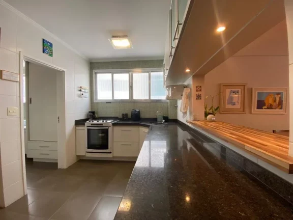 Imagem Apartamento com 3 dormitórios à venda, 131 m² por R$ 1.100.000 - Gonzaga - Santos/SP