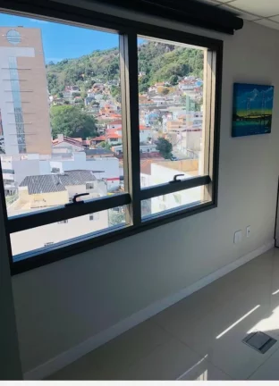 Imagem Sala Comercial para Venda em Florianópolis / SC no bairro Centro