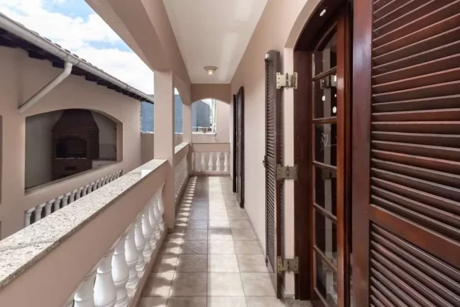 Imagem Excelente Casa à venda com 3 suítes, 4 vagas de garagem, salão de festas e área gourmet por R$1460.000-Jd Marisa-SP
