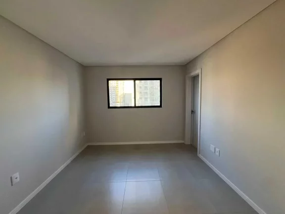 Imagem Apartamento com 3 dormitórios sendo 1 suíte e 2 vagas em Balneário Perequê/SC