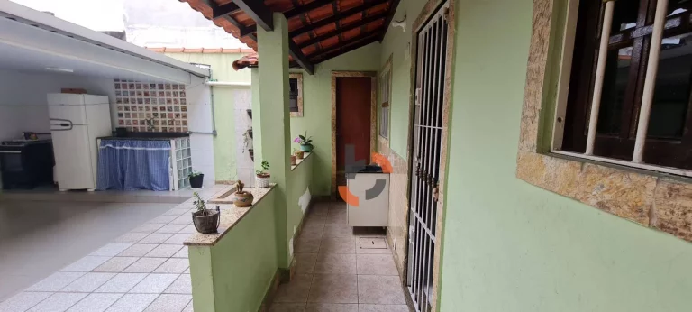 Imagem (Venda) Casa com 4 dormitórios - Caonze - Nova Iguaçu/RJ