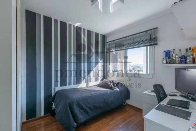 Imagem Apartamento na Vila Romana com 153m², 3 suítes e 3 vagas.