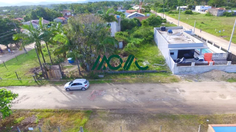 Imagem Terreno em Itapoá, 300 metros do mar, pouca vegetação e cercado
