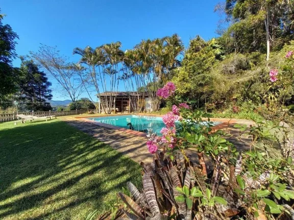 Imagem Casa para Venda em Teresópolis / RJ no bairro Golfe