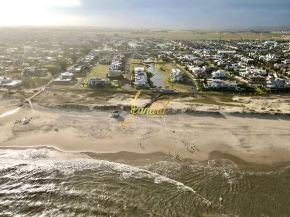 Imagem Lote condomínio Beira mar beira lago com 570m2