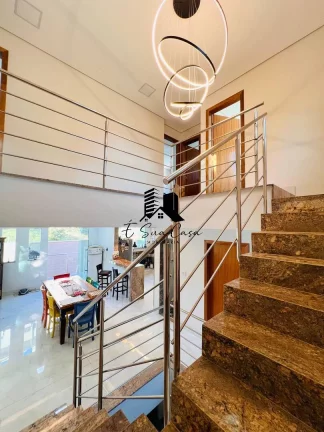 Imagem Casa a venda 5 Quartos - Bairro Cabral - Contagem/MG
