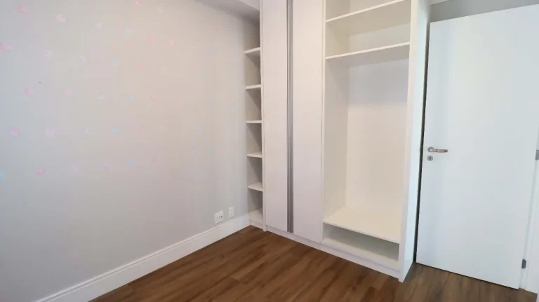 Imagem Apartamento 162M², 4Q, 2 Suítes, 5 Banheiros, 2 Vagas, Varanda Gourmet, Academia, Piscina Adulto, Infantil e Aquecida, Salão de Festas e Jogos, Quadra