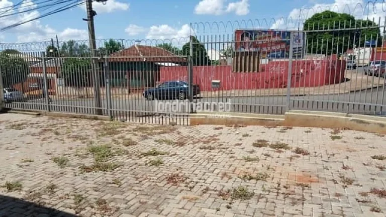Imagem Casa à venda 3 Quartos, 5 Vagas, 110M², Centro, Londrina - PR