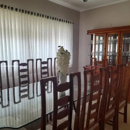 Imagem Casa para Venda em Iracemápolis, Centro, 3 dormitórios, 2 banheiros, 3 vagas
