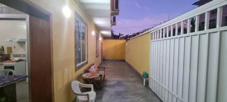 Imagem Casa para Venda em Rio de Janeiro, RAMOS, 4 dormitórios, 1 suíte, 3 banheiros, 1 vaga