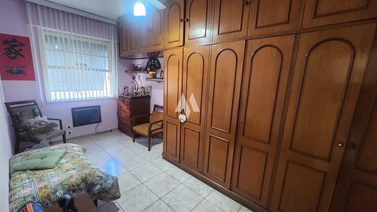 Imagem Apartamento em Vila Valença, São Vicente/SP, 2 dormitórios, 1 vaga, 2 banheiros