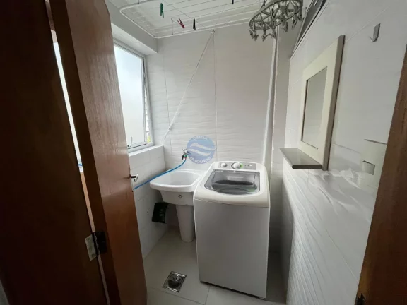 Imagem Ótimo apartamento a venda em Santos no Gonzaga av. da praia.