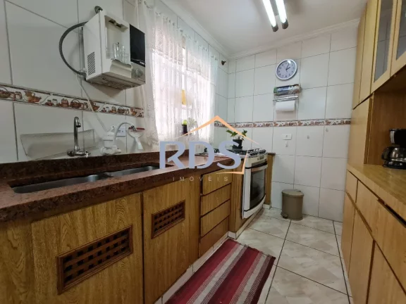 Imagem Oportunidade única, casa com 4 suítes, 5 vagas e piscina.