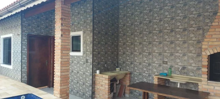Imagem CASA COM PISCINA 3 DORM. OTIMO BAIRRO