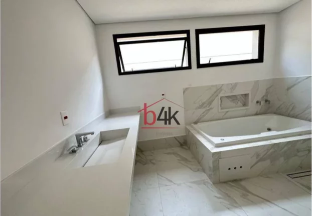 Imagem Casa em condomínio fechado com 828m² - Venda