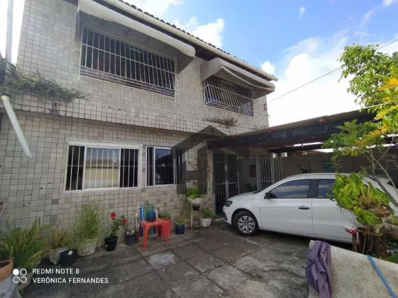 Imagem Casa com 3 Quartos em Torrões, Recife