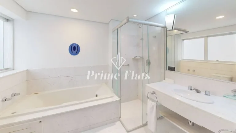 Imagem Flat disponível para venda no Etoile Hotels George V Itaim Bibi, com 60m², 1 dormitório e 1 vaga de garagem