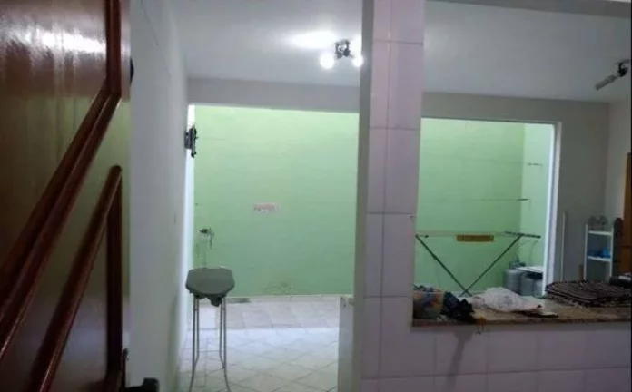 Imagem Sobrado Vila Gilda com 201m² com 3 dormitorios, 4 vagas de Garagens