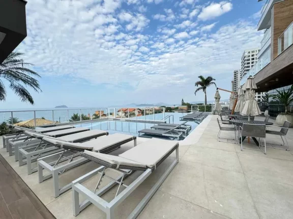 Imagem Apartamento com vista de frente mar com 3 suítes e 2 vagas de garagem em Balneário Piçarras