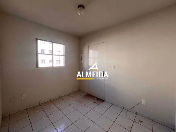 Imagem Apartamento com 2 dormitórios à venda, 42 m² por R$ 145.000,00 - Chácara Lusa - Rio Claro/SP
