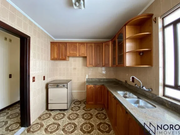 Imagem Apartamento único, peças amplas 4 vagas