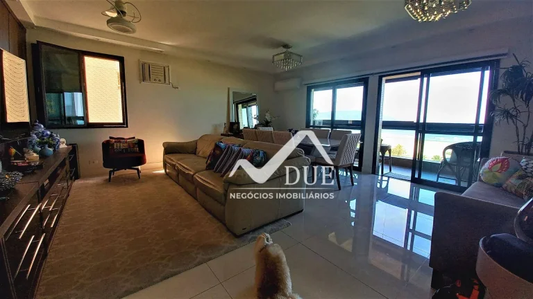 Imagem Apartamento com 2 suítes e frente total para o mar à venda, 160 m² por R$ 2.150.000 - Pompéia - Santos/SP