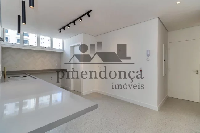 Imagem Apartamento à venda no Ed. Itapuã com 176m2, 2 quartos (1 suíte) e 1 vaga fixa.