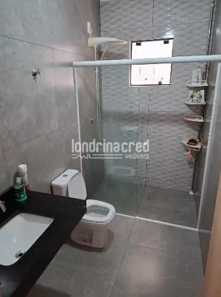 Imagem Casa à venda com 3 quartos, 2 banheiros e amplo terreno de 450 m² – conforto e espaço para toda a família