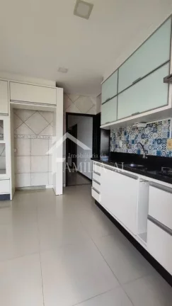 Imagem Casa à venda no bairro Saguaçú com 190m²