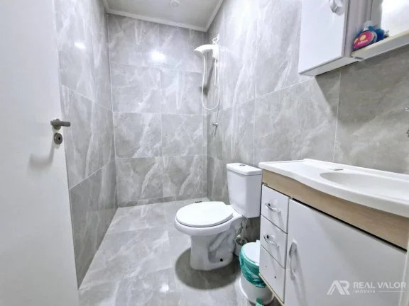 Imagem Triplex de Alto Padrão para Locação no Bairro Eucaliptos em Fazenda Rio Grande PR